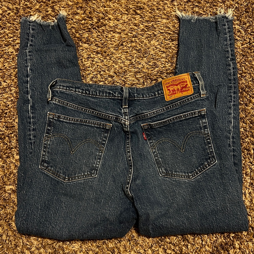 NWOT Dark Wash Levi’s 501 Jeans